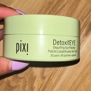 Pixi depuffing Eye Patches